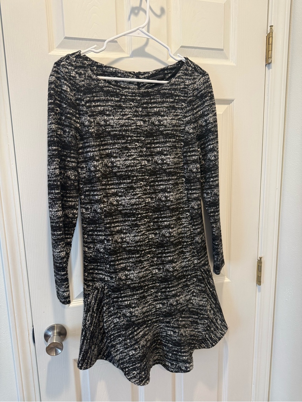 Banana Republic Black & White Marled Long-Sleeve Knit Dress